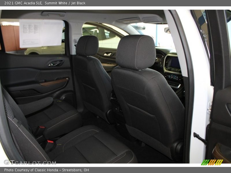 Summit White / Jet Black 2021 GMC Acadia SLE