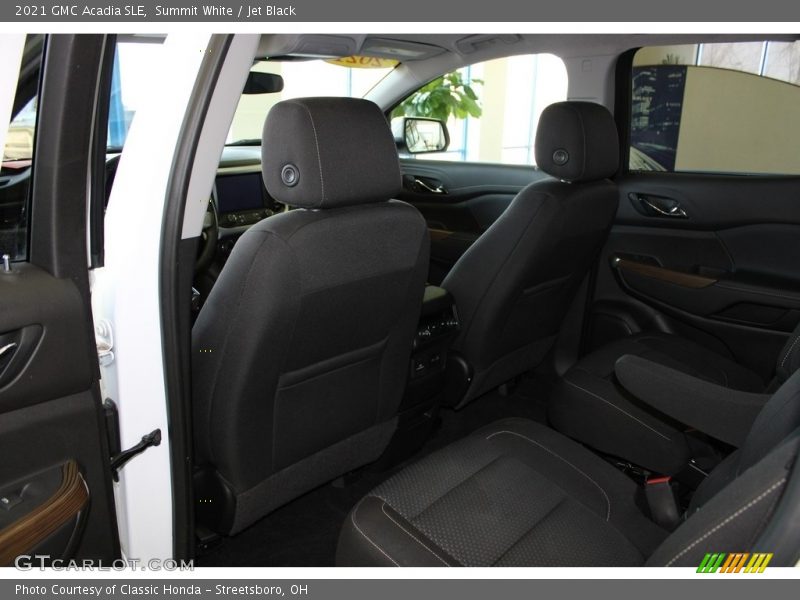 Summit White / Jet Black 2021 GMC Acadia SLE
