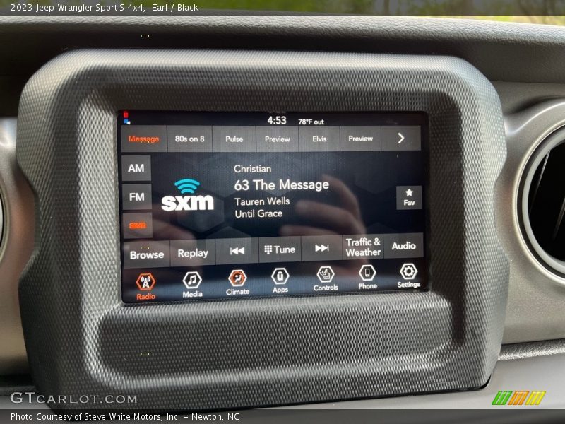 Controls of 2023 Wrangler Sport S 4x4