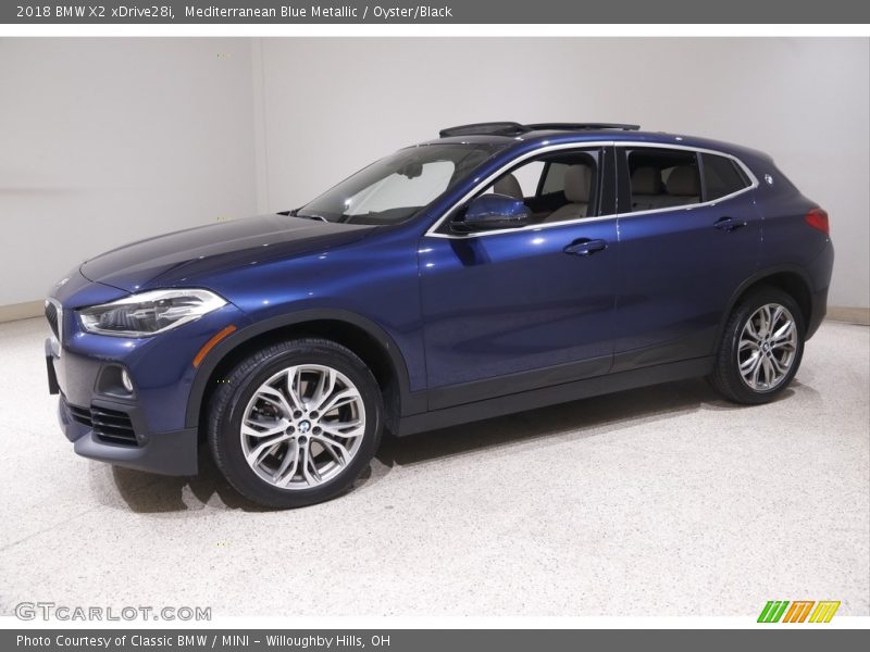 Front 3/4 View of 2018 X2 xDrive28i