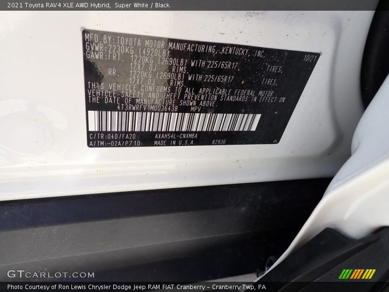 Super White / Black 2021 Toyota RAV4 XLE AWD Hybrid