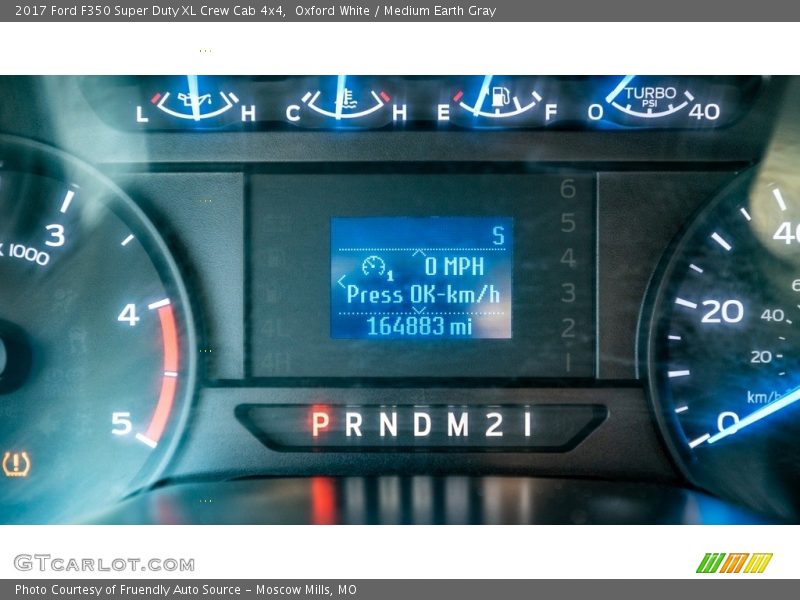Oxford White / Medium Earth Gray 2017 Ford F350 Super Duty XL Crew Cab 4x4