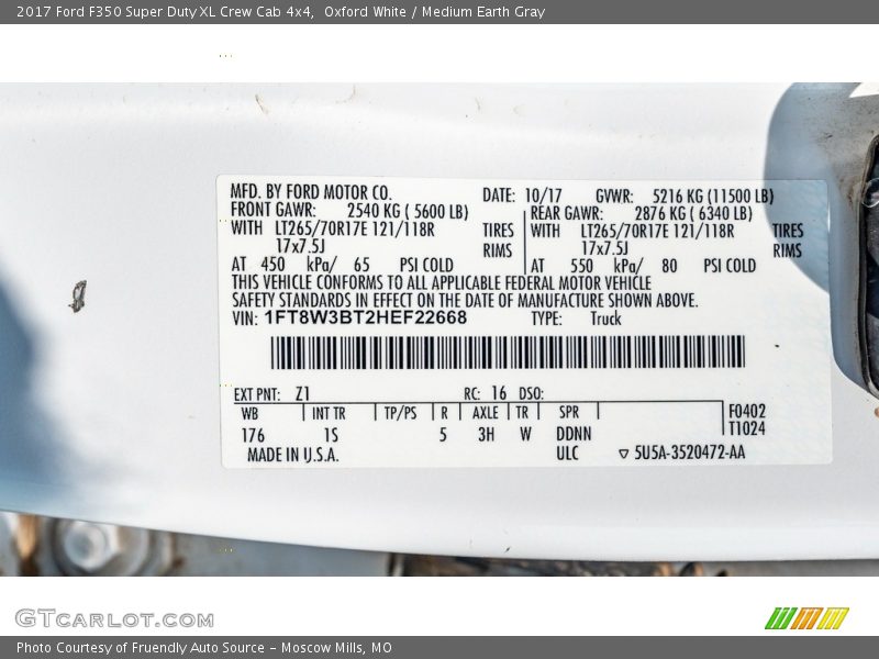 Oxford White / Medium Earth Gray 2017 Ford F350 Super Duty XL Crew Cab 4x4