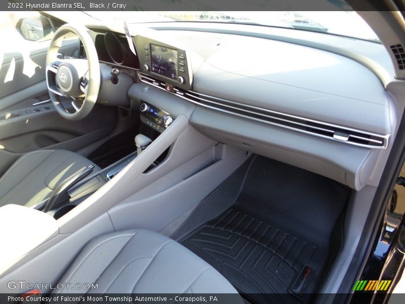 Black / Gray 2022 Hyundai Elantra SEL