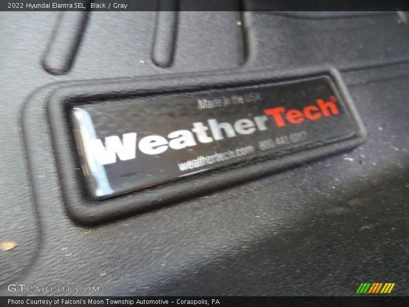 Black / Gray 2022 Hyundai Elantra SEL