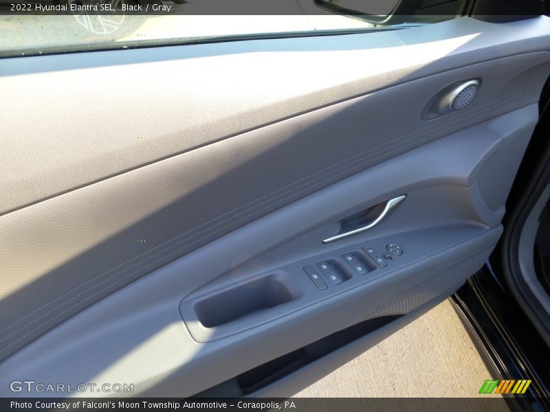Black / Gray 2022 Hyundai Elantra SEL