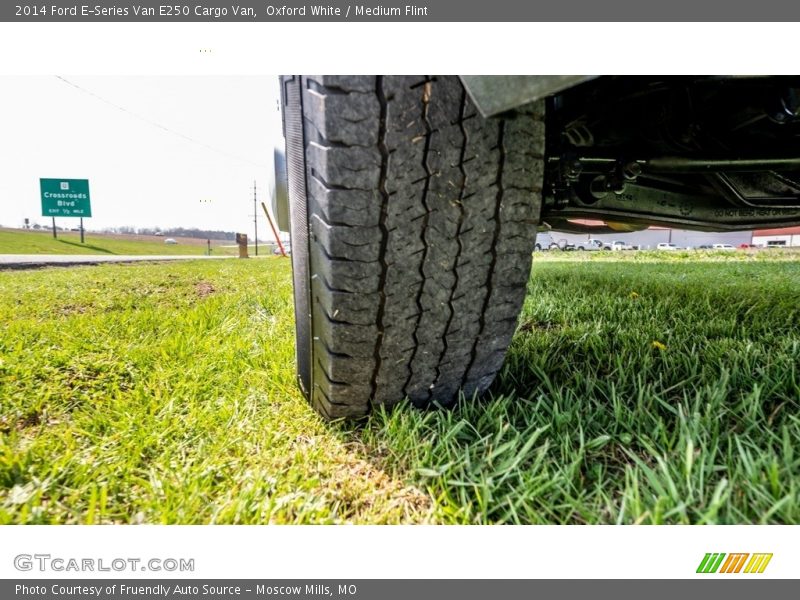 Oxford White / Medium Flint 2014 Ford E-Series Van E250 Cargo Van