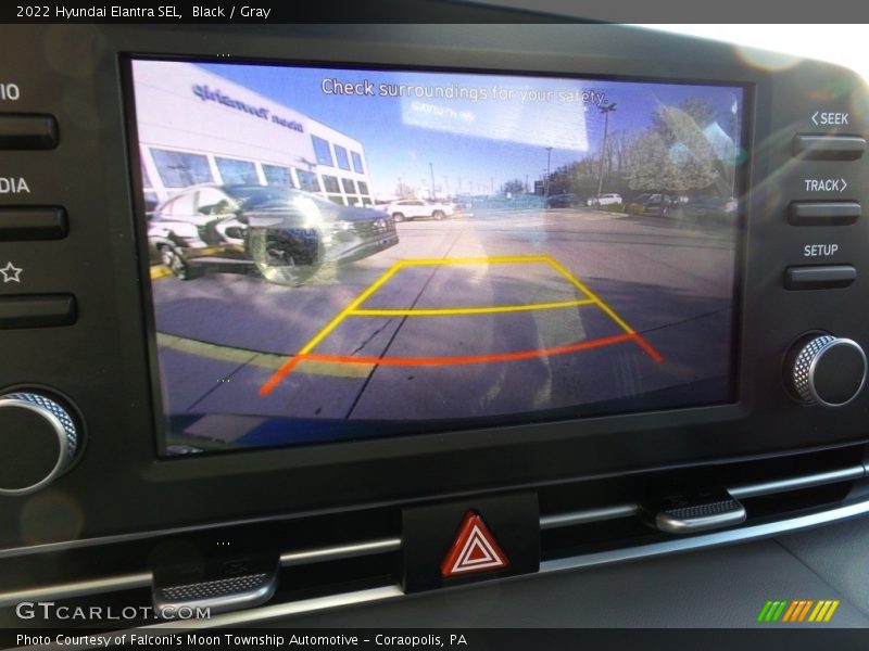 Black / Gray 2022 Hyundai Elantra SEL