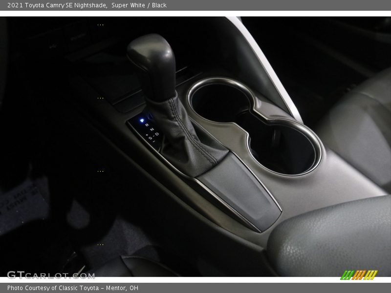 Super White / Black 2021 Toyota Camry SE Nightshade