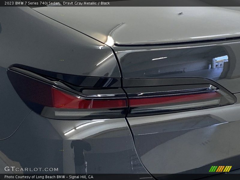 Dravit Gray Metallic / Black 2023 BMW 7 Series 740i Sedan