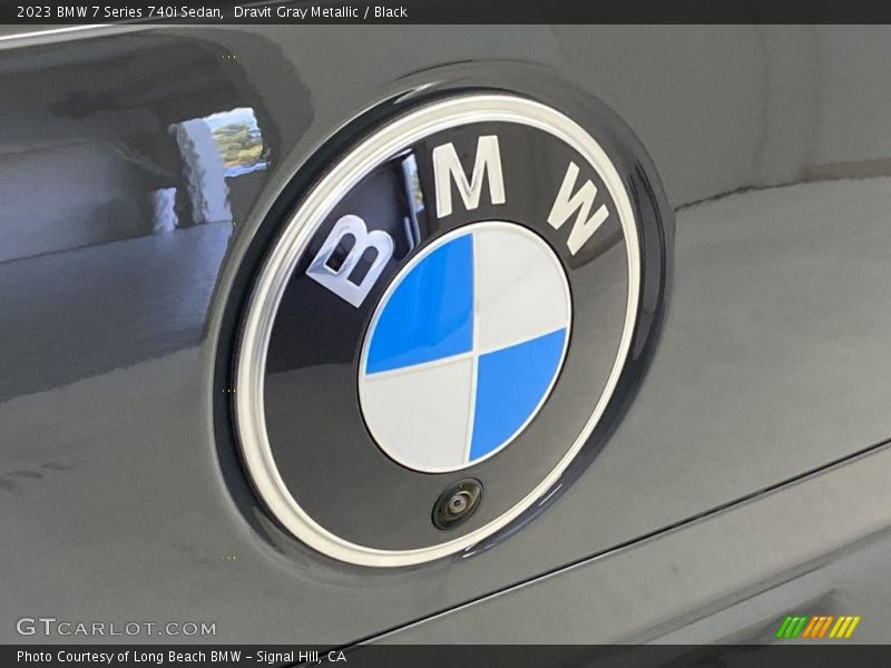 Dravit Gray Metallic / Black 2023 BMW 7 Series 740i Sedan