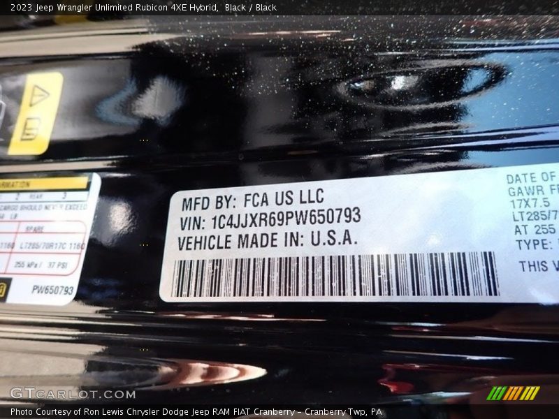 Black / Black 2023 Jeep Wrangler Unlimited Rubicon 4XE Hybrid
