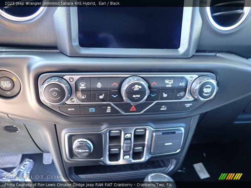 Earl / Black 2023 Jeep Wrangler Unlimited Sahara 4XE Hybrid