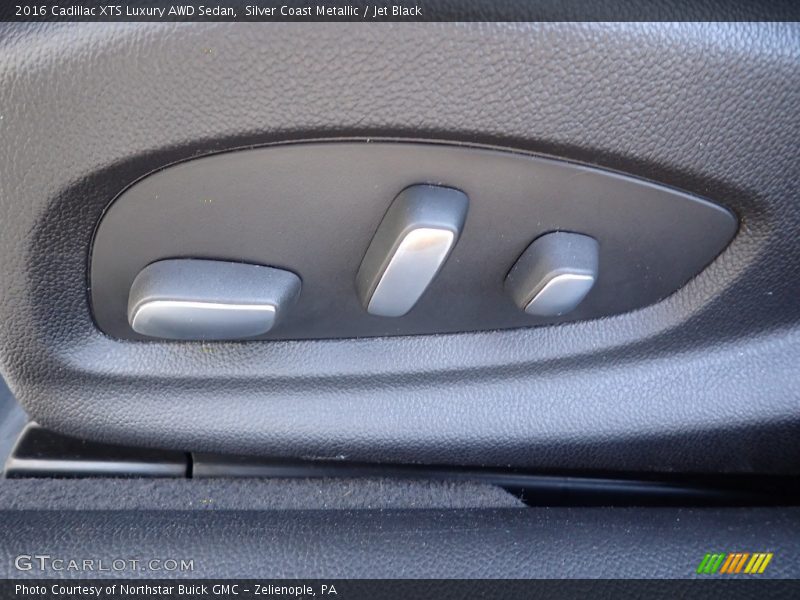 Silver Coast Metallic / Jet Black 2016 Cadillac XTS Luxury AWD Sedan