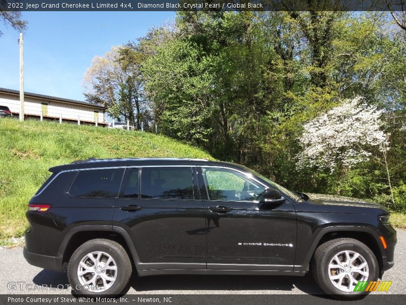 Diamond Black Crystal Pearl / Global Black 2022 Jeep Grand Cherokee L Limited 4x4