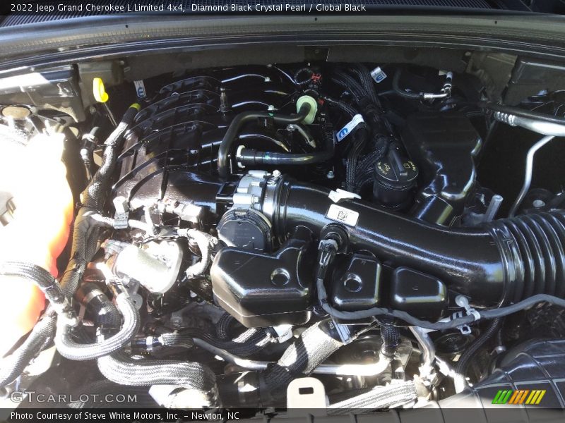 Diamond Black Crystal Pearl / Global Black 2022 Jeep Grand Cherokee L Limited 4x4