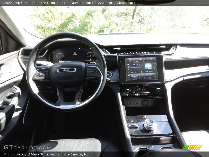 Diamond Black Crystal Pearl / Global Black 2022 Jeep Grand Cherokee L Limited 4x4