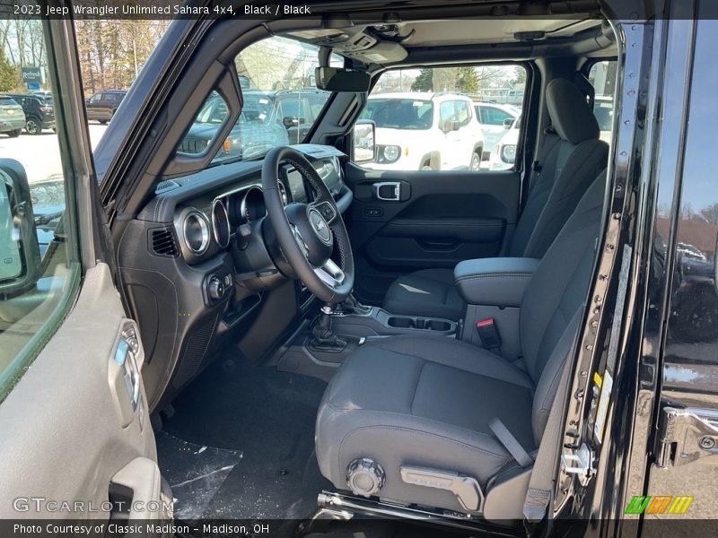 Black / Black 2023 Jeep Wrangler Unlimited Sahara 4x4
