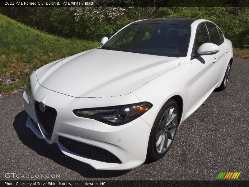 Alfa White / Black 2022 Alfa Romeo Giulia Sprint