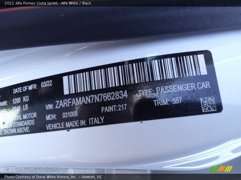 Alfa White / Black 2022 Alfa Romeo Giulia Sprint