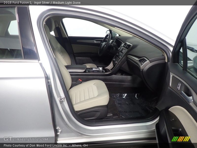 Ingot Silver / Medium Light Stone 2018 Ford Fusion S