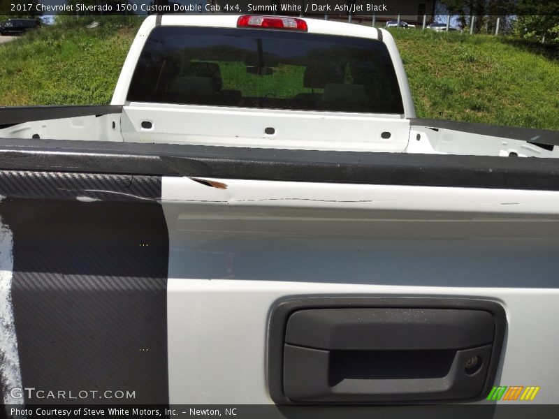 Summit White / Dark Ash/Jet Black 2017 Chevrolet Silverado 1500 Custom Double Cab 4x4