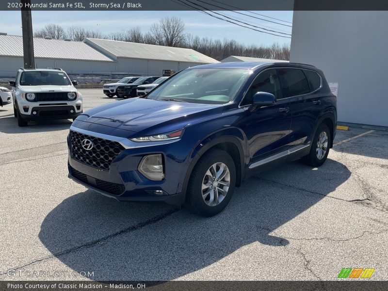 Front 3/4 View of 2020 Santa Fe SEL