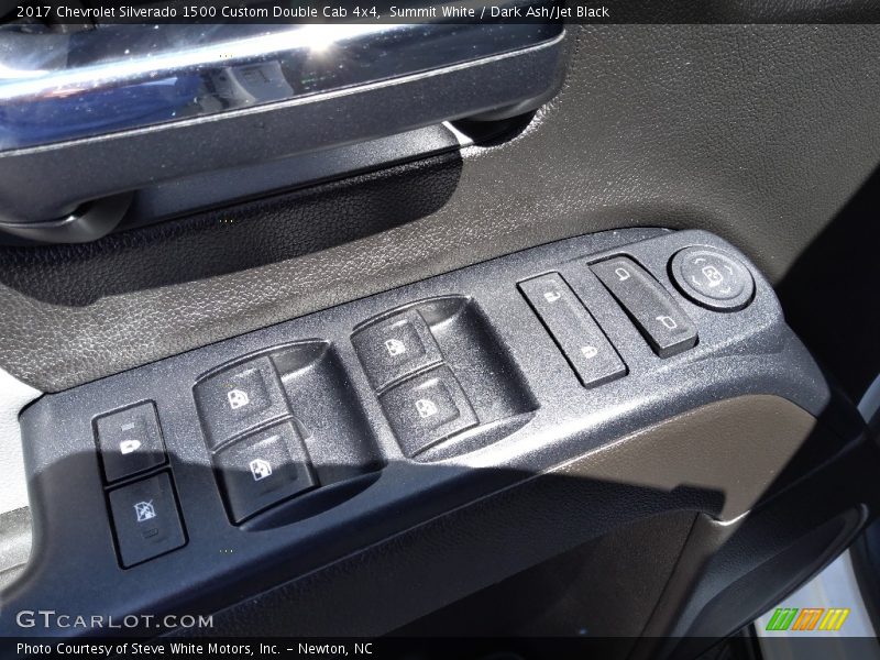 Summit White / Dark Ash/Jet Black 2017 Chevrolet Silverado 1500 Custom Double Cab 4x4