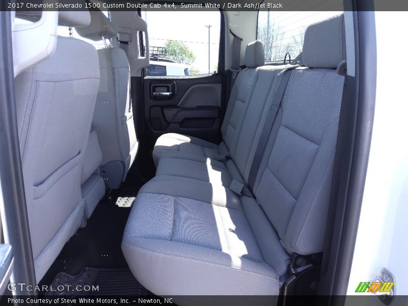 Summit White / Dark Ash/Jet Black 2017 Chevrolet Silverado 1500 Custom Double Cab 4x4