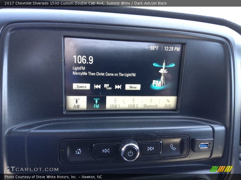 Summit White / Dark Ash/Jet Black 2017 Chevrolet Silverado 1500 Custom Double Cab 4x4