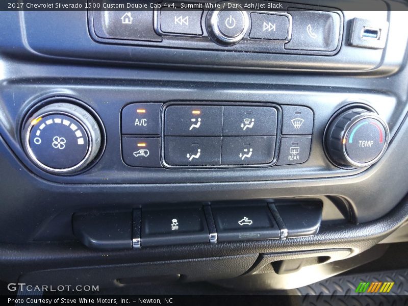 Summit White / Dark Ash/Jet Black 2017 Chevrolet Silverado 1500 Custom Double Cab 4x4
