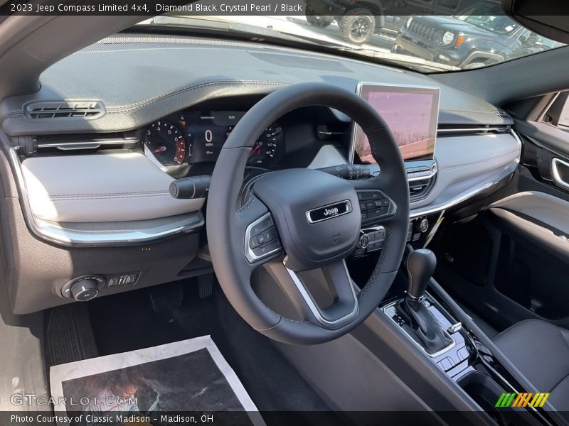 Diamond Black Crystal Pearl / Black 2023 Jeep Compass Limited 4x4