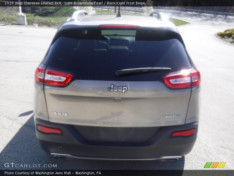 Light Brownstone Pearl / Black/Light Frost Beige 2016 Jeep Cherokee Limited 4x4