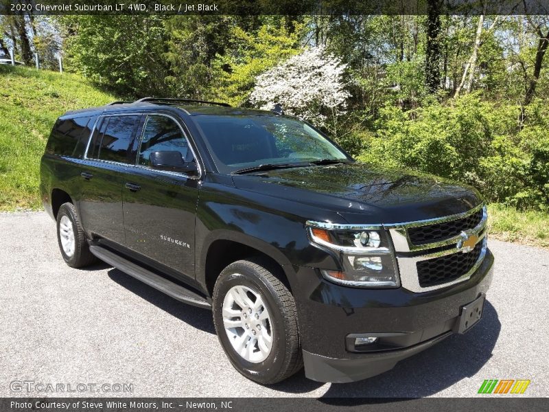 Front 3/4 View of 2020 Suburban LT 4WD