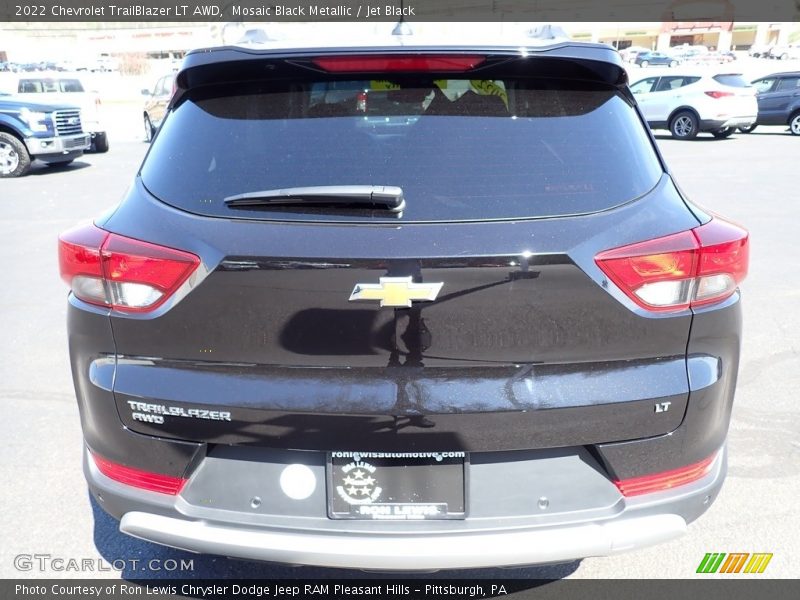 Mosaic Black Metallic / Jet Black 2022 Chevrolet TrailBlazer LT AWD