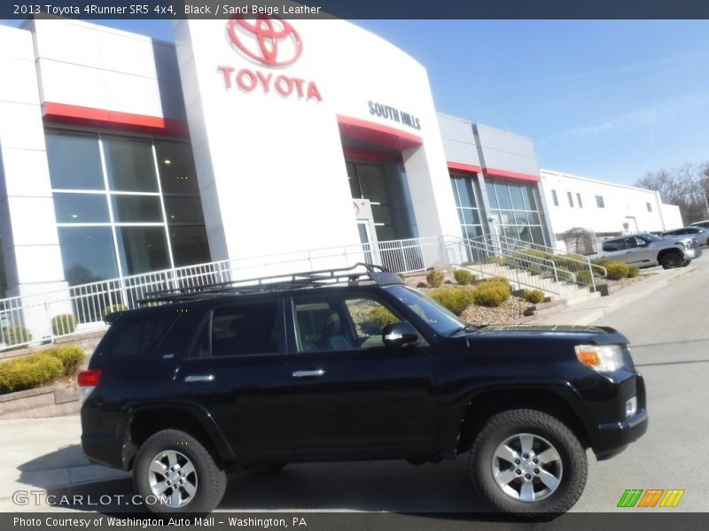 Black / Sand Beige Leather 2013 Toyota 4Runner SR5 4x4