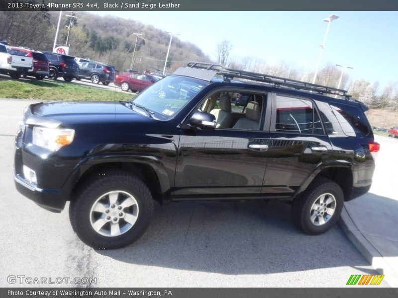Black / Sand Beige Leather 2013 Toyota 4Runner SR5 4x4