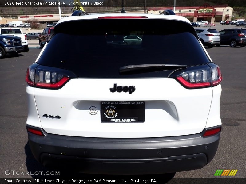 Bright White / Black 2020 Jeep Cherokee Altitude 4x4