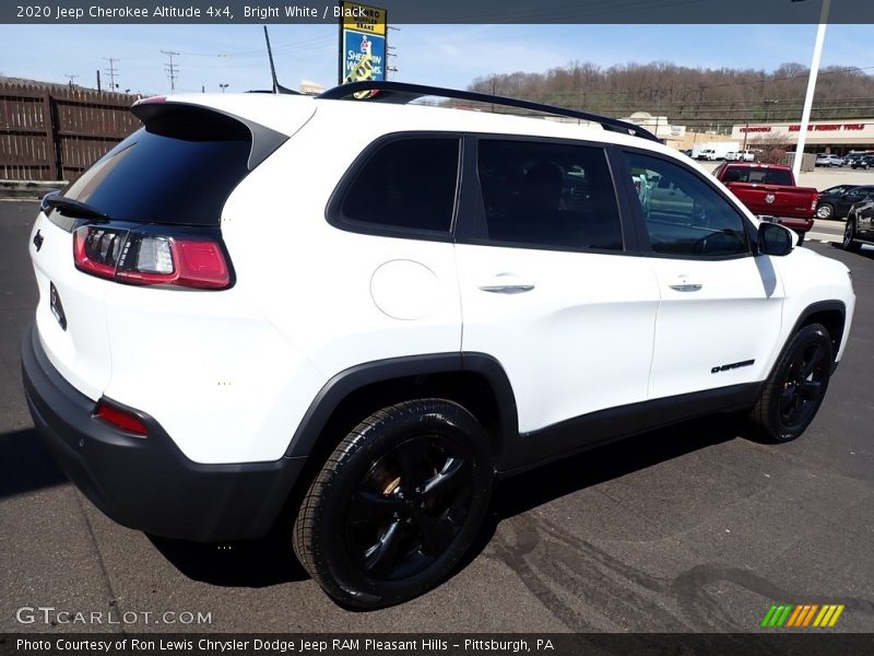 Bright White / Black 2020 Jeep Cherokee Altitude 4x4