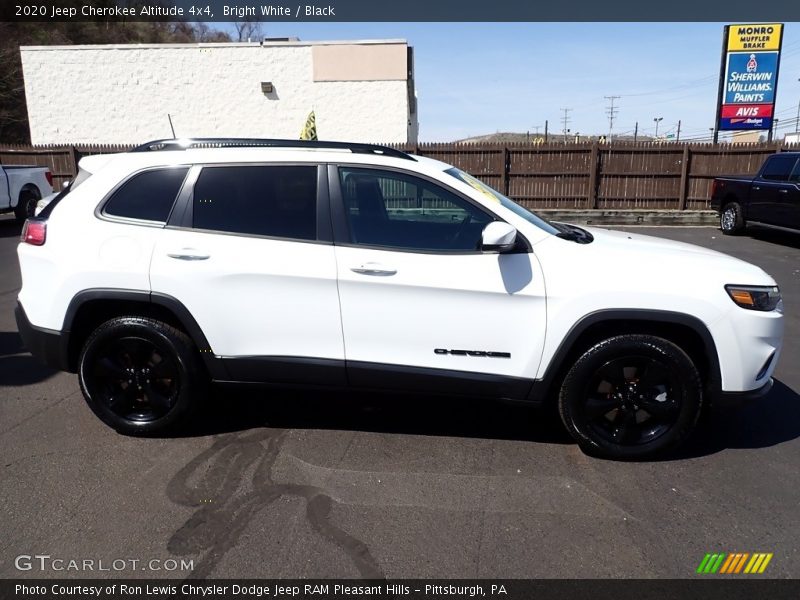 Bright White / Black 2020 Jeep Cherokee Altitude 4x4