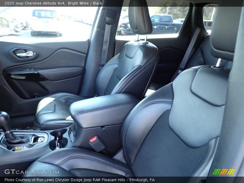 Bright White / Black 2020 Jeep Cherokee Altitude 4x4