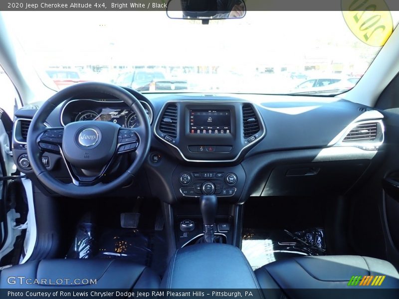 Bright White / Black 2020 Jeep Cherokee Altitude 4x4