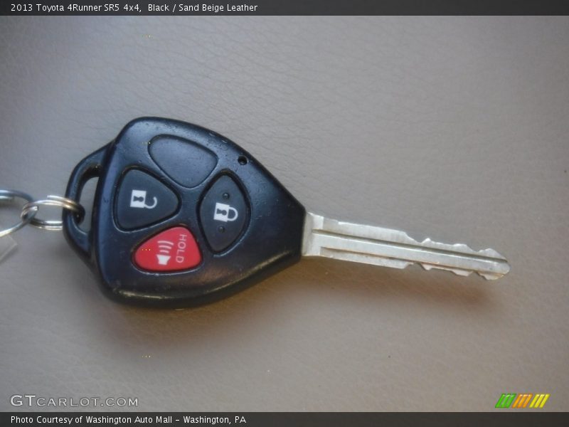 Black / Sand Beige Leather 2013 Toyota 4Runner SR5 4x4