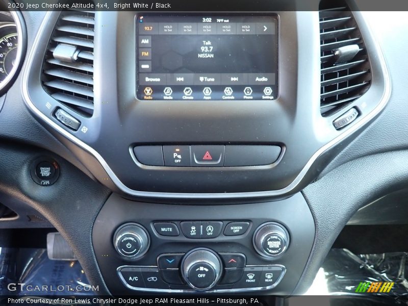 Bright White / Black 2020 Jeep Cherokee Altitude 4x4
