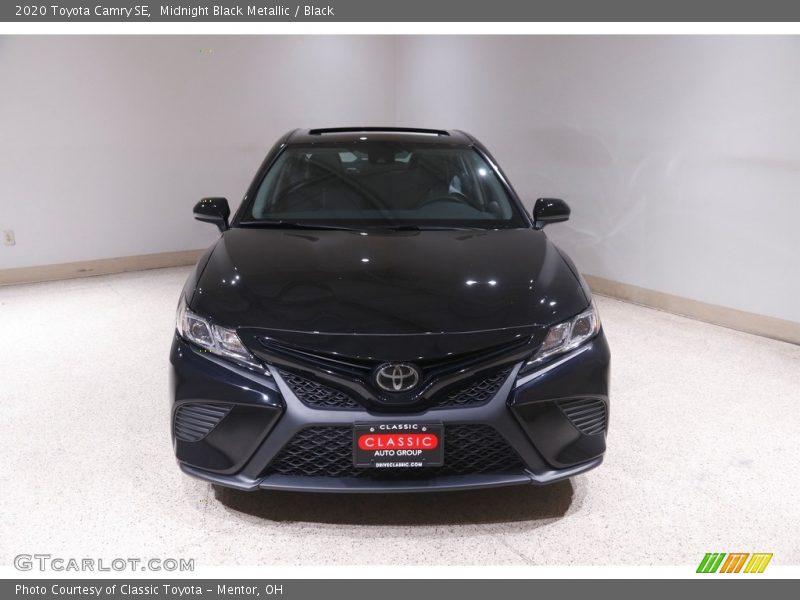 Midnight Black Metallic / Black 2020 Toyota Camry SE