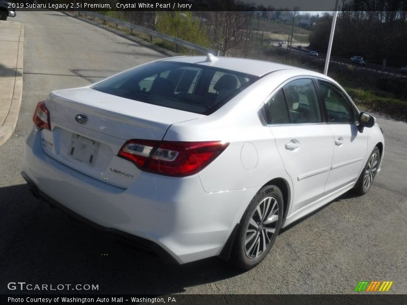 Crystal White Pearl / Ivory 2019 Subaru Legacy 2.5i Premium