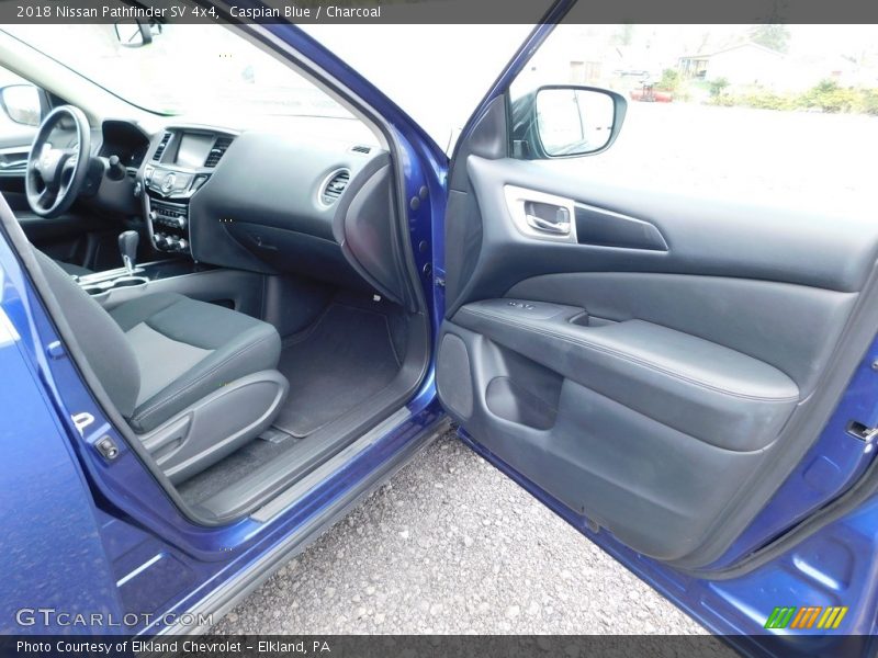 Caspian Blue / Charcoal 2018 Nissan Pathfinder SV 4x4