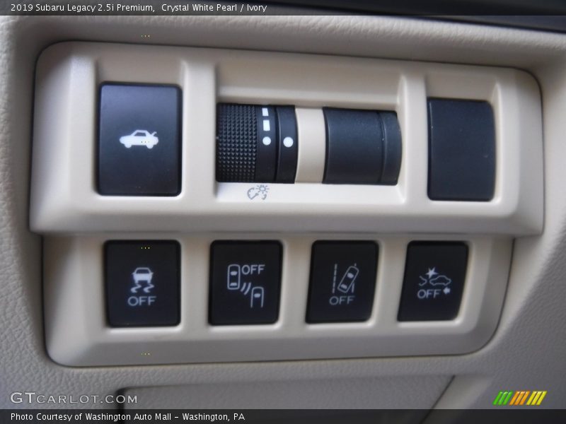 Crystal White Pearl / Ivory 2019 Subaru Legacy 2.5i Premium