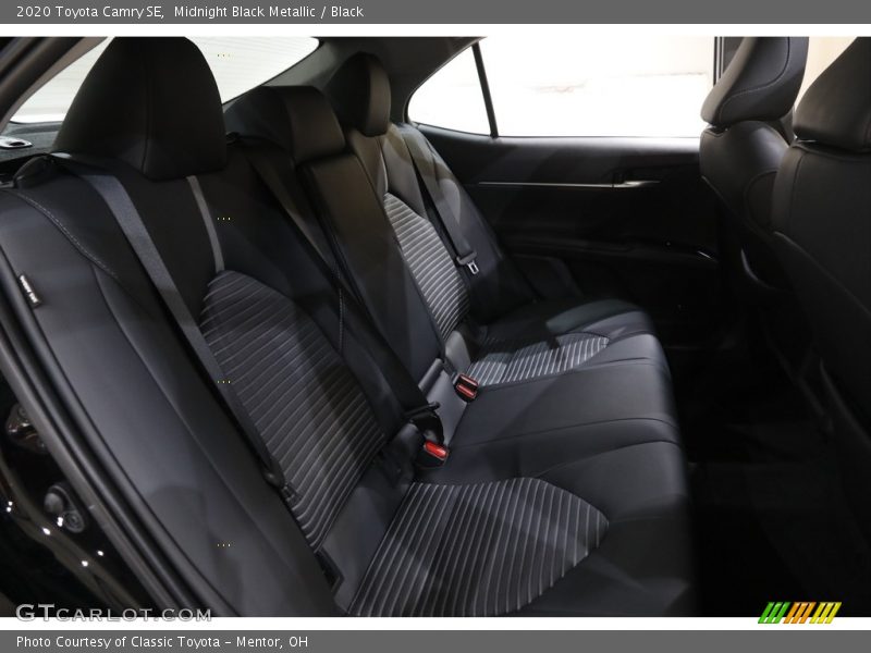 Midnight Black Metallic / Black 2020 Toyota Camry SE