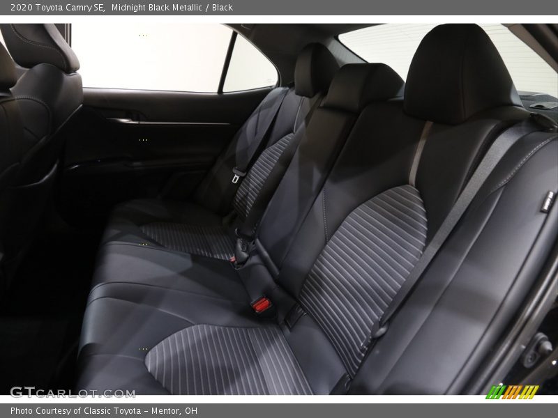 Midnight Black Metallic / Black 2020 Toyota Camry SE